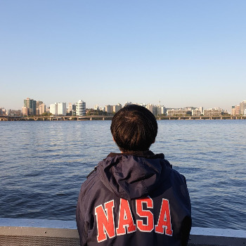 NASA 자켓 한강 .jpg