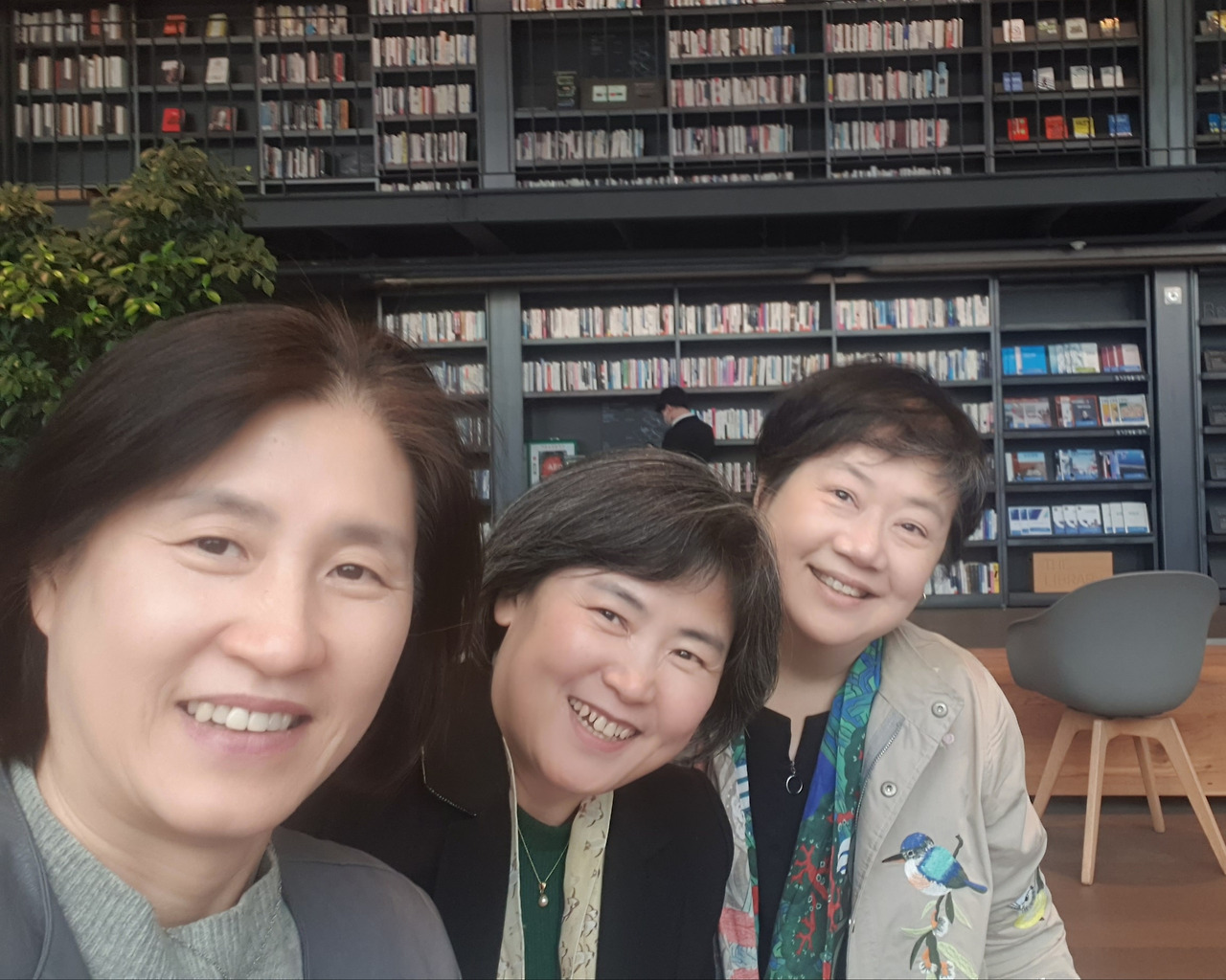 Junghye Koo(center).jpg