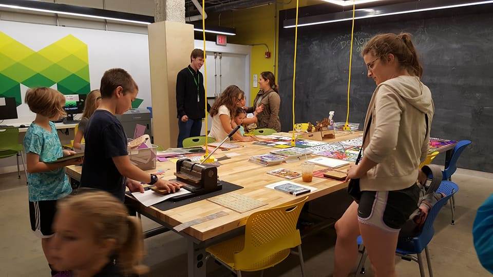 동네 도서관 메이커스페이스 2 - 복사본.jpg