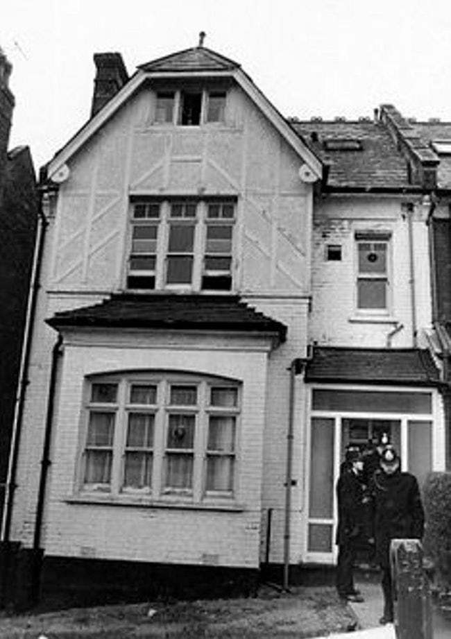 닐슨 이사 아파트.jpg