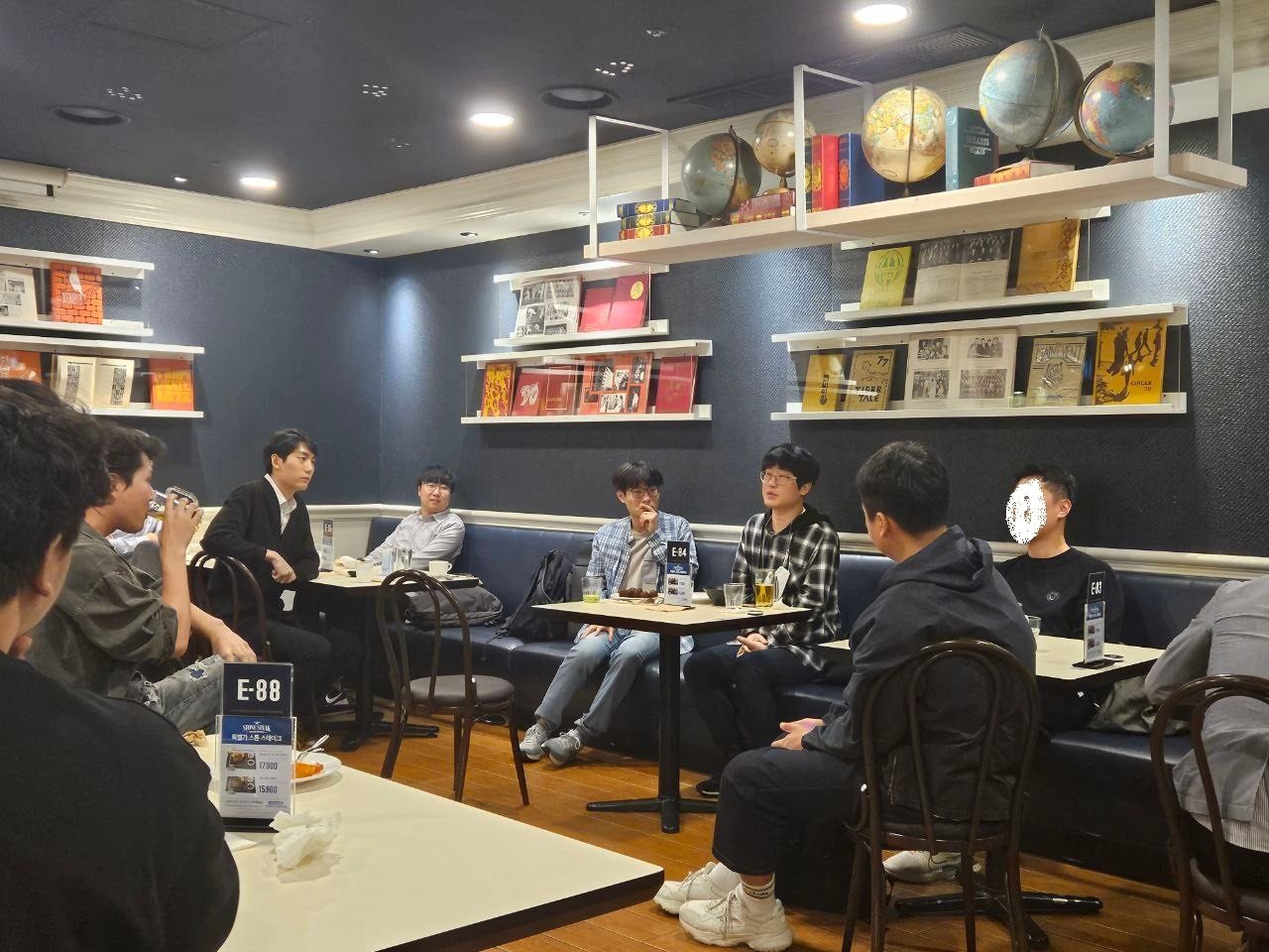 공이들 1주년 (1).jpg