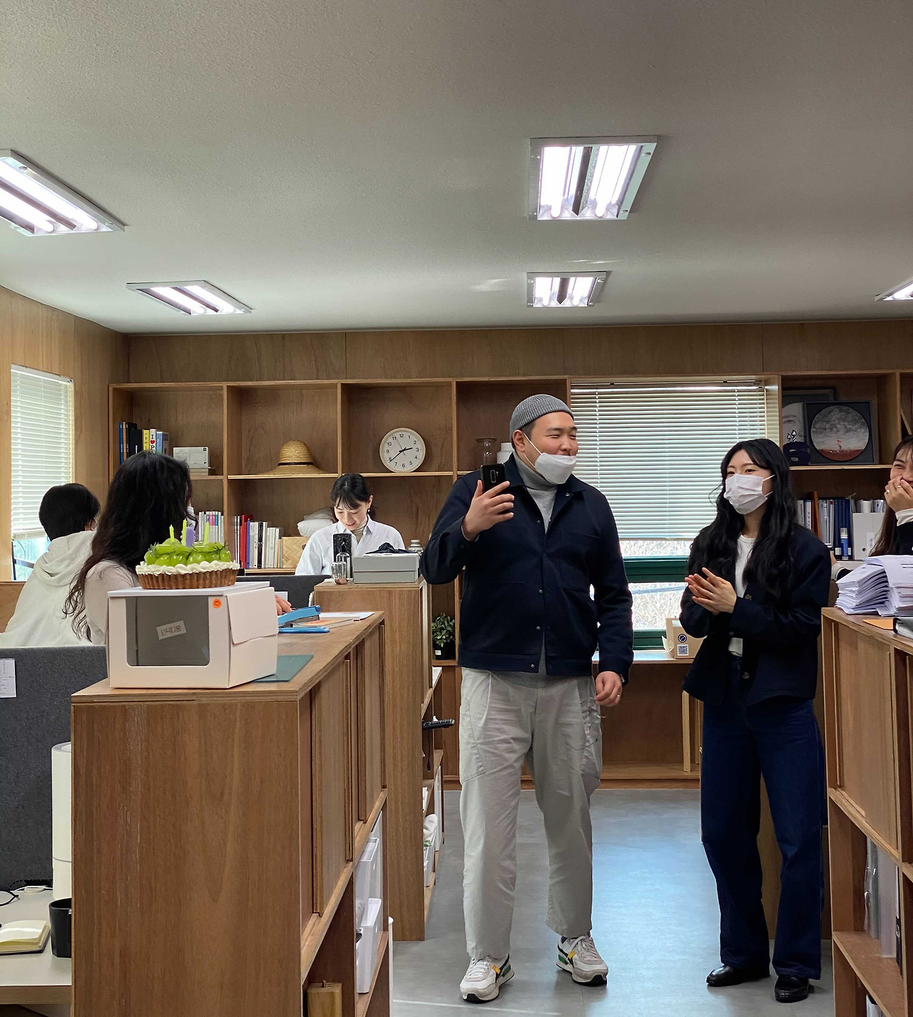 누군가의 생일과 스몰토크.jpg