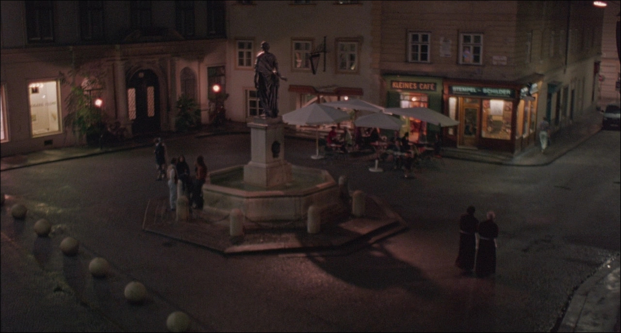 Before Sunrise 1995 CRITERION 720p BluRay DTS x264-DEPTH.mkv_002189104.jpg