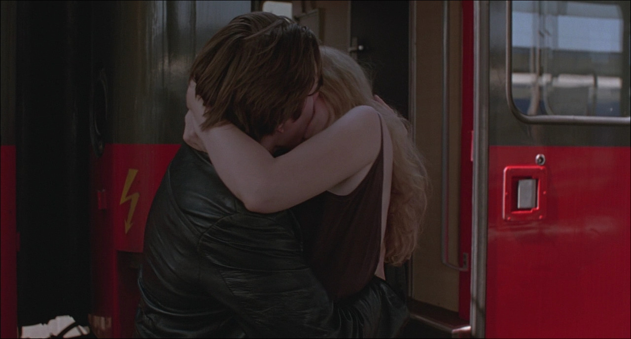 Before Sunrise 1995 CRITERION 720p BluRay DTS x264-DEPTH.mkv_005621491.jpg