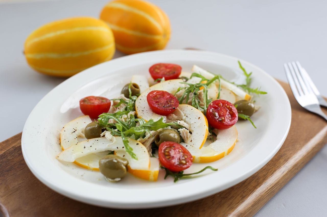 지중해풍 참외 샐러드.jpg