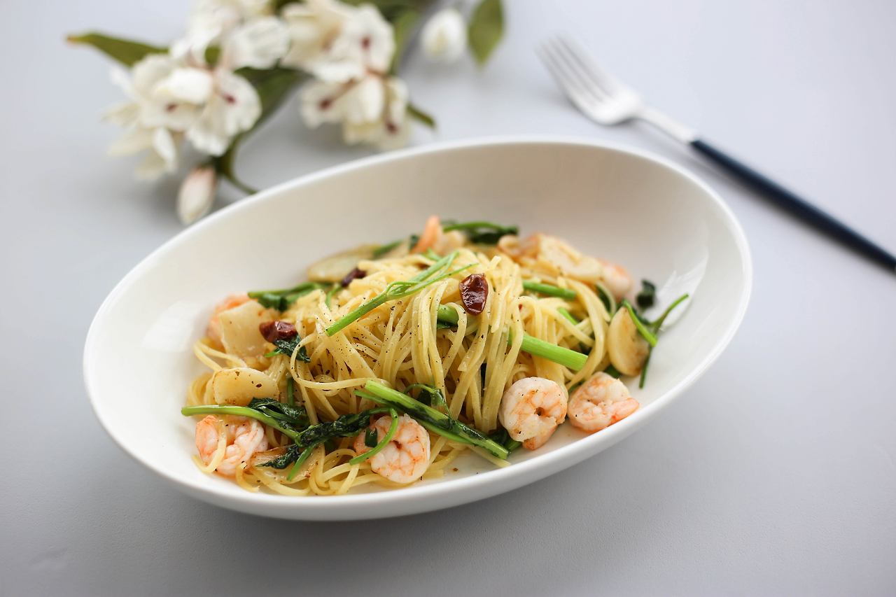 7. 미나리 오일 파스타.jpg