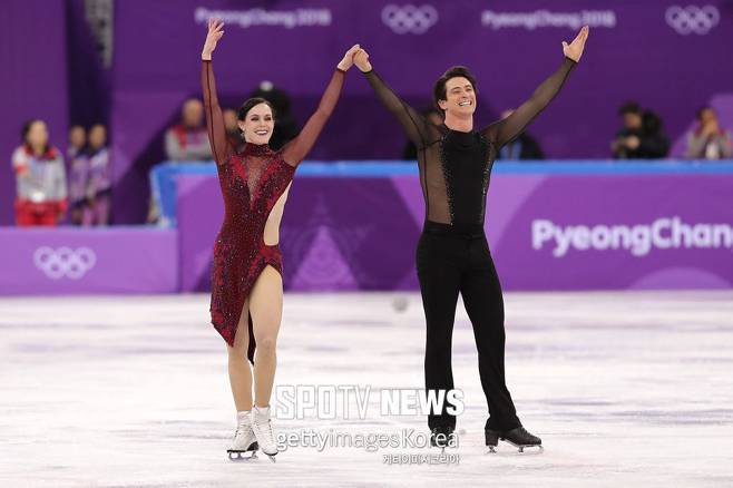 테사버츄 스캇 모이어.jpg