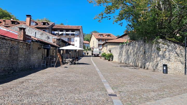 산티야나 델 마르.jpg