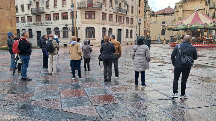 설명든는 사람들.jpg