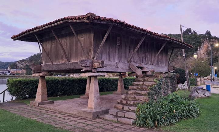 리바데세야 오레오.jpg