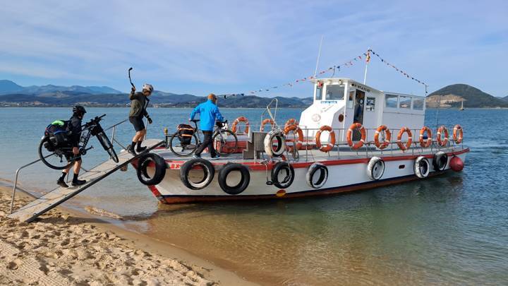 산토냐 가는 나룻배.jpg