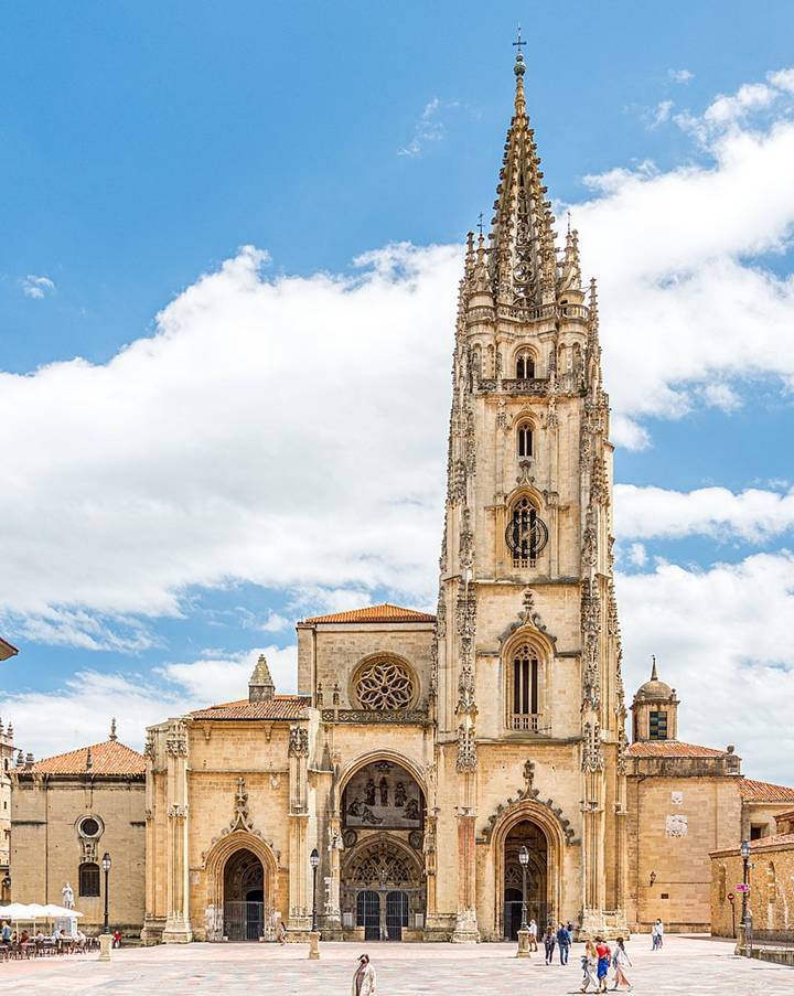 오비에도 대성당.jpg