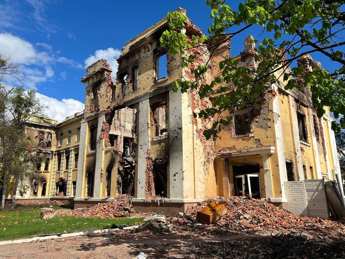 사진자료4. 폭격으로 인한 하르키우 민간시설 피해모습.jpg