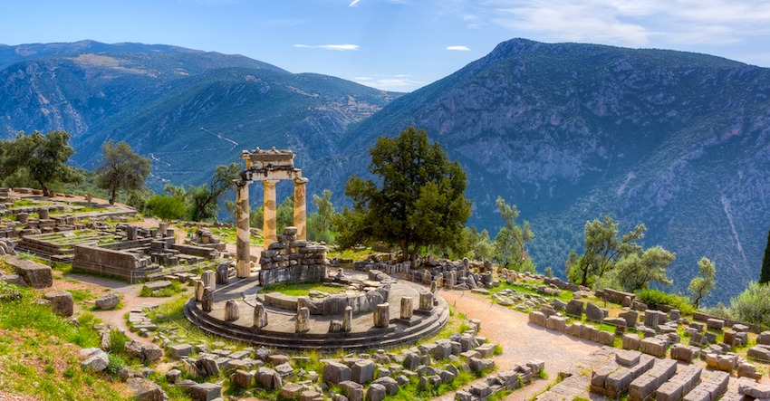 delphi-temple-athena2.jpg