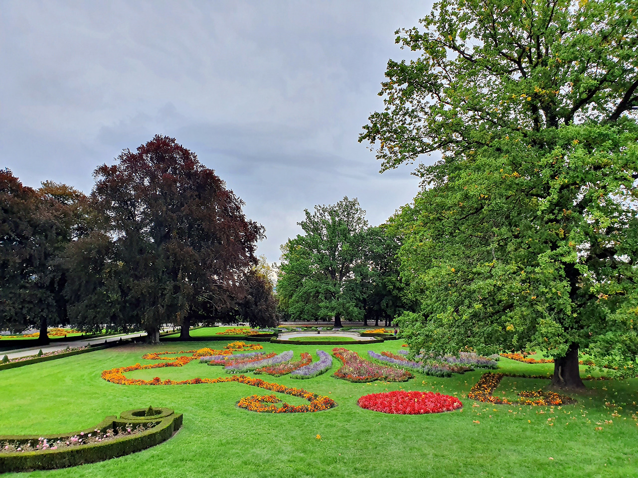 체스키성 정원 내부4(보정).jpg