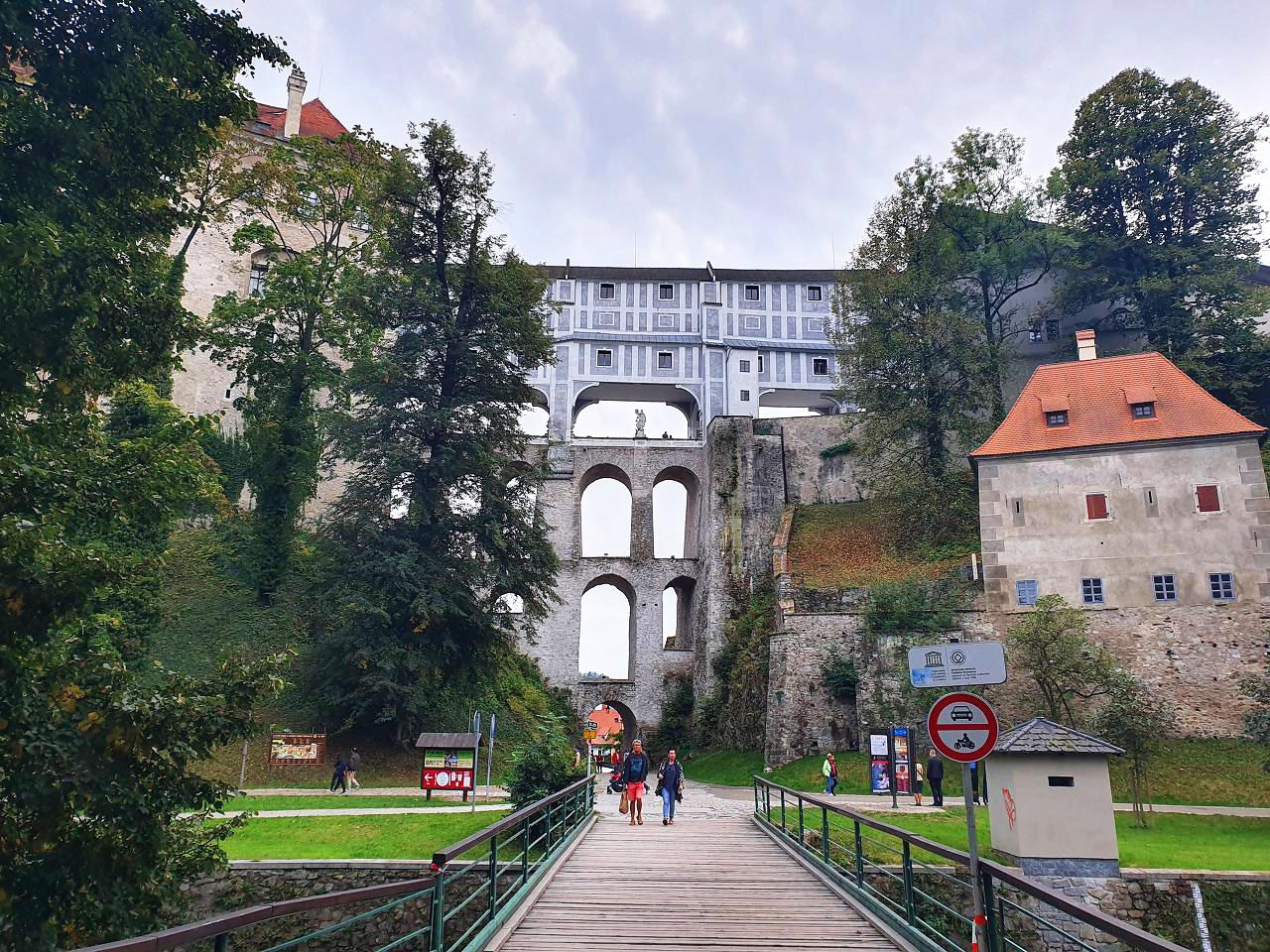 체스키 성 가기 전.jpg