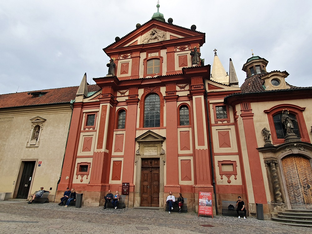 성이르지 외관 (크기조절).jpg