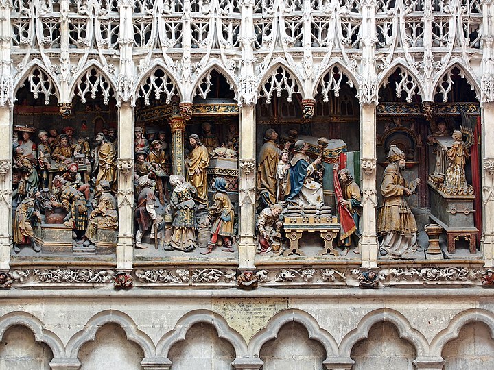 720px-Inside_in_Amiens_Cathedral,_pic-001.jpg