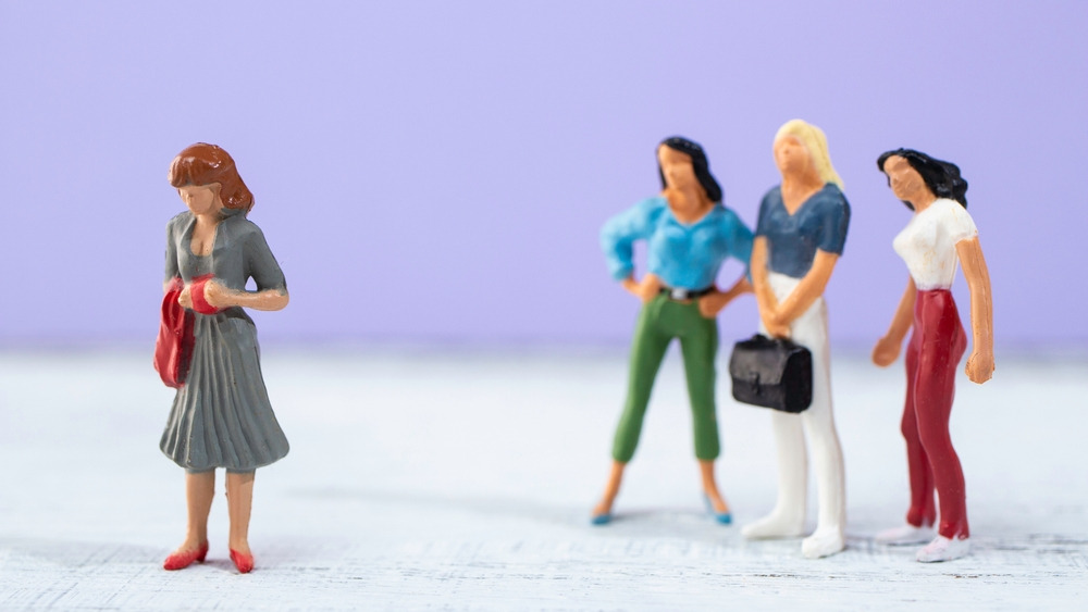 8화 사진_집단 따돌림1.jpg