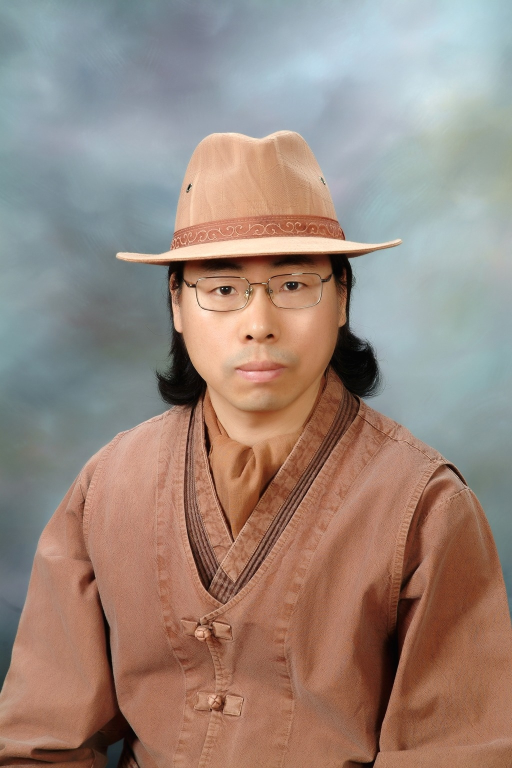 배진성 사진 모자.jpg