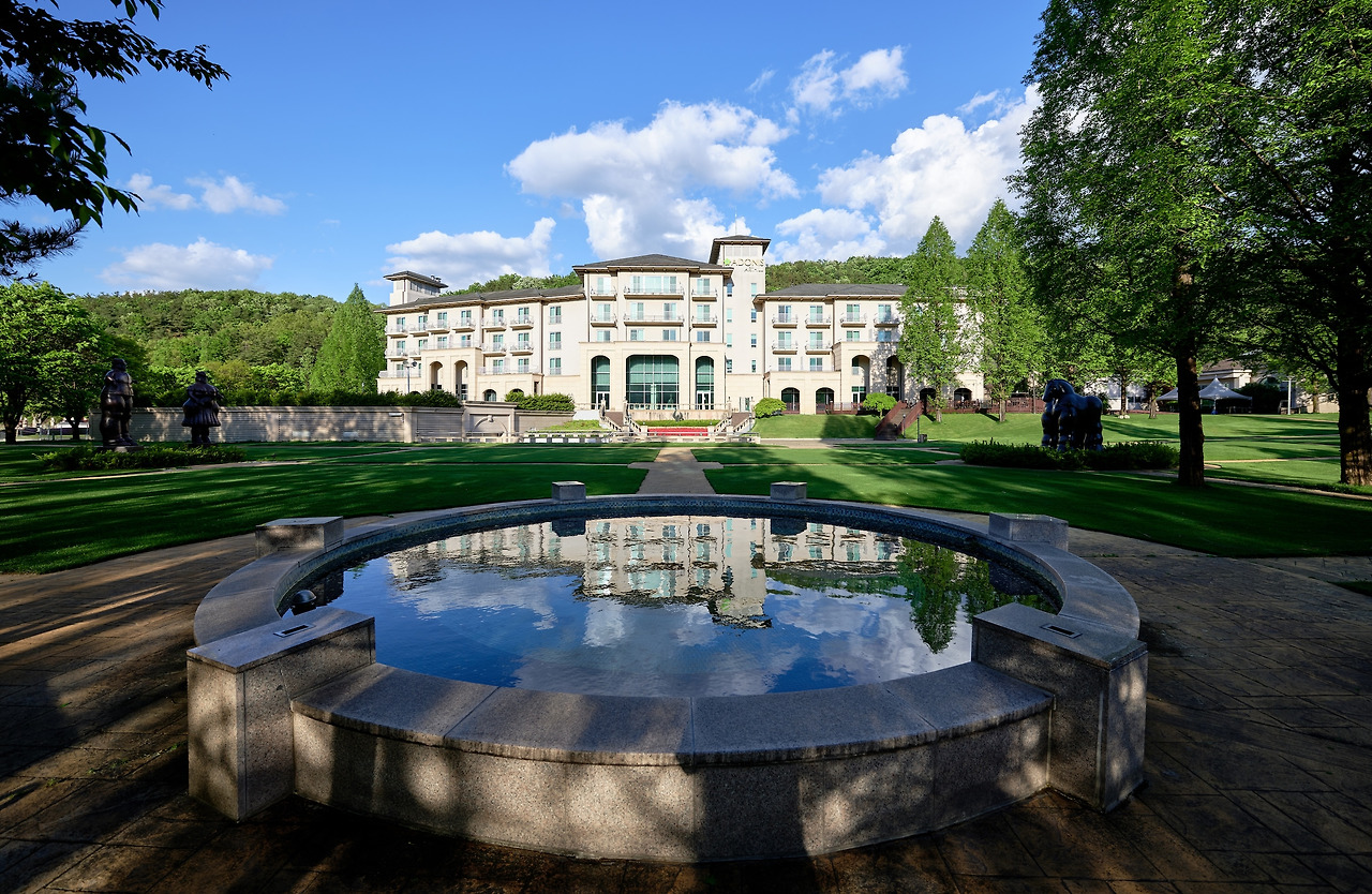 아도니스 호텔 바이 다이브인_전경3 복사본.jpg