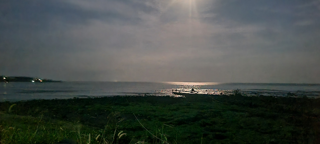 보름전날 달빛.jpg