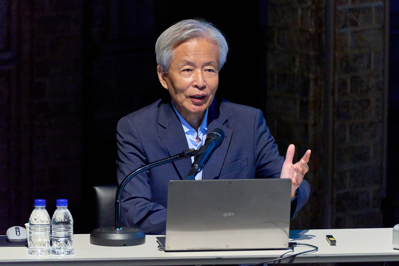 (사진) 두산인문극장 2025_강연_7강_서울 공화국이냐 균형발전이냐 (5).jpg