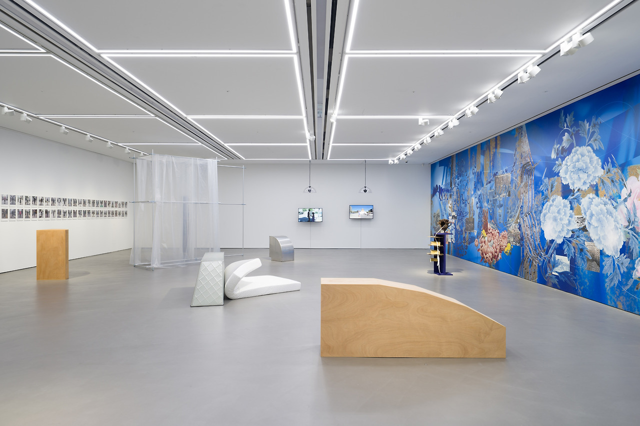 1. 두산인문극장 기획전 《Ringing Saga》, 전시 전경, 두산아트센터 두산갤러리, 서울, 2025, 사진 고정균.jpg