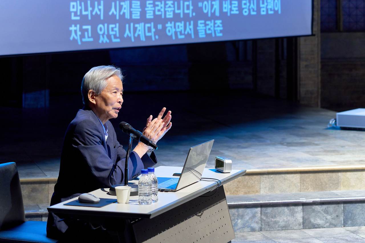 (사진) 두산인문극장 2025_강연_7강_서울 공화국이냐 균형발전이냐 (1).jpg