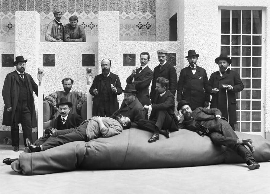 제14회 전시회장에서.jpg