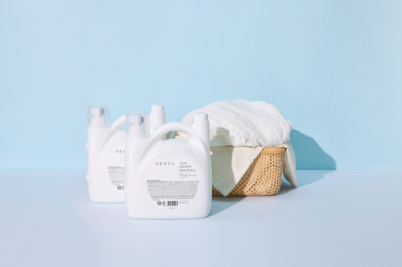 [생활공작소 보도자료] 생활공작소, 특수 펌프 장착한 5.5L 대용량 섬유유연제 출시 20230807_.jpg