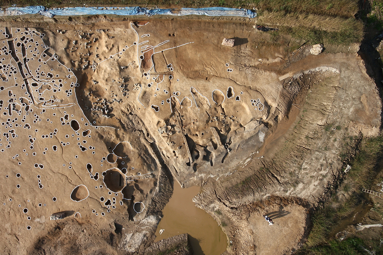 가마 얼음저장고 출토양상.jpg