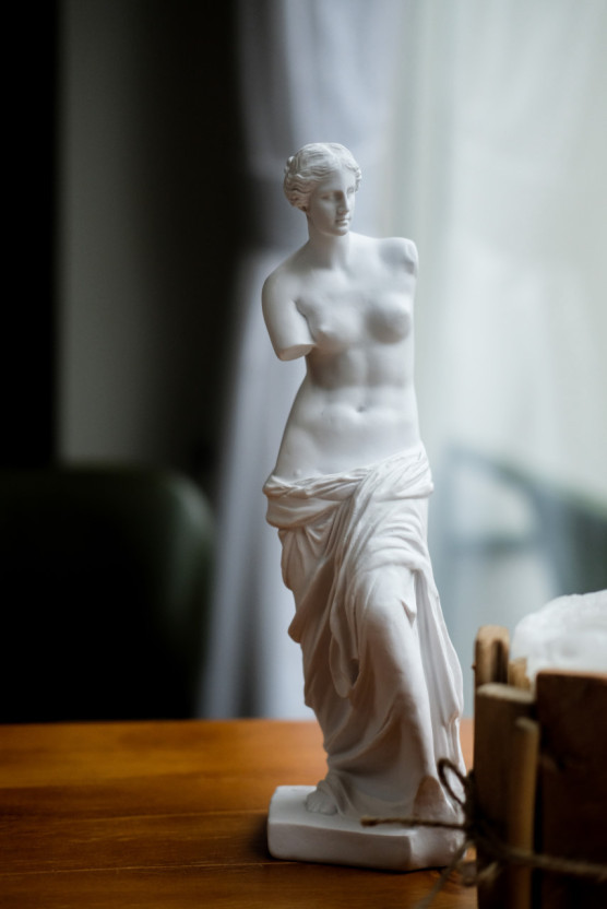 밀로의 비너스.jpg