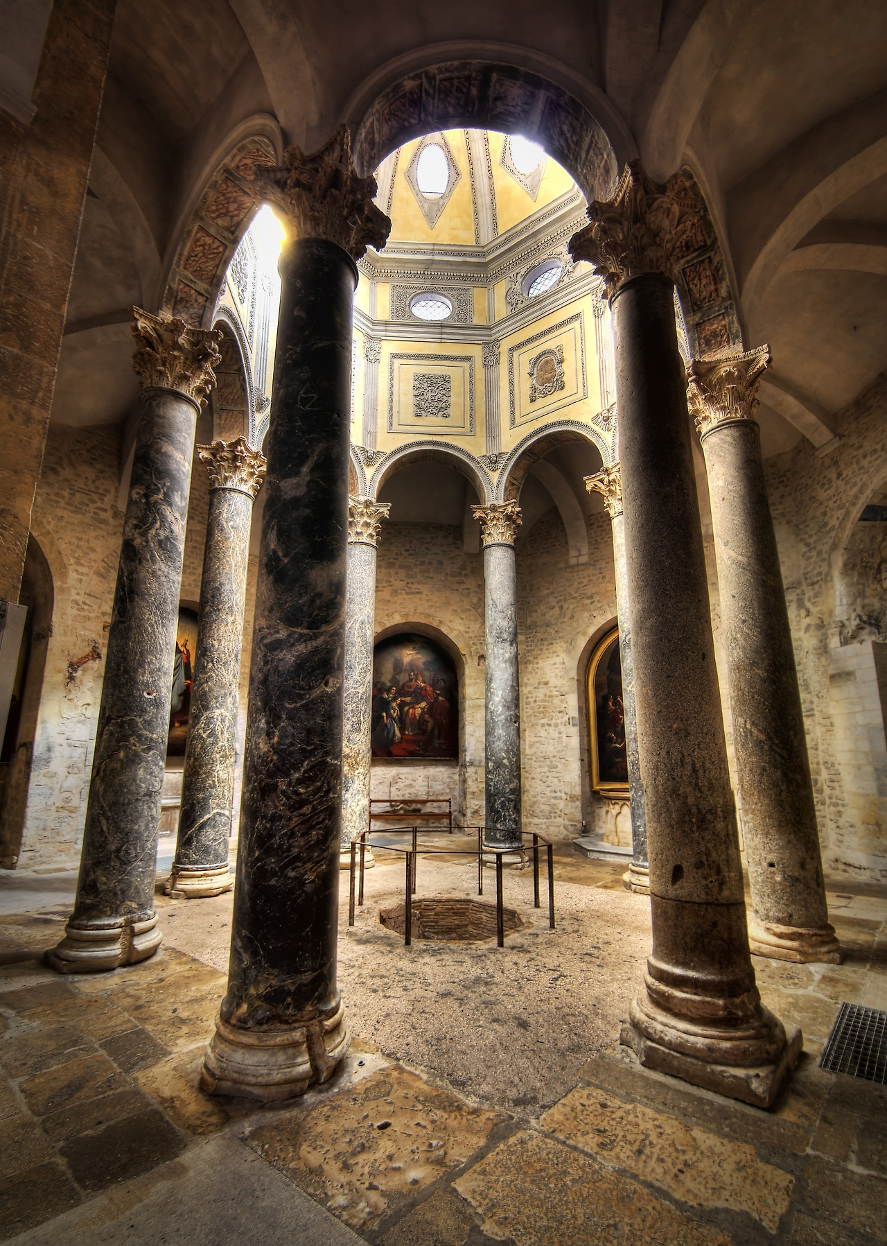 The_Pillars_of_Faith_-_Vectorama_HDR_(10544261785).jpg