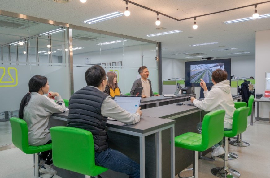 그린랩스 직원들.jpg