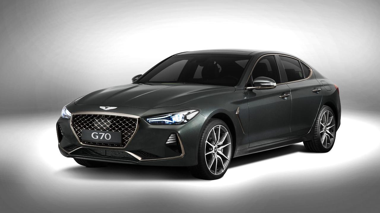 2018-genesis-g70.jpg