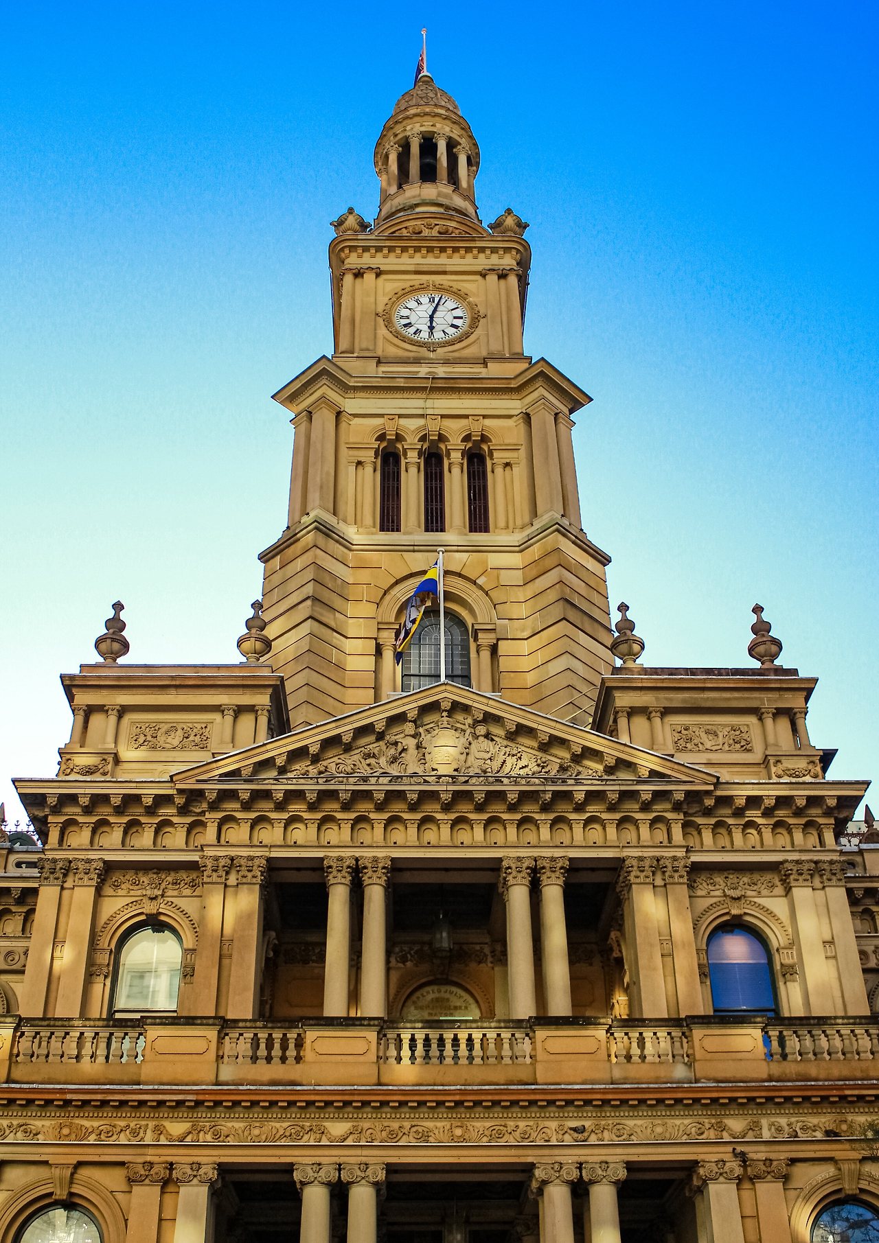 Sydney Town hall.jpg