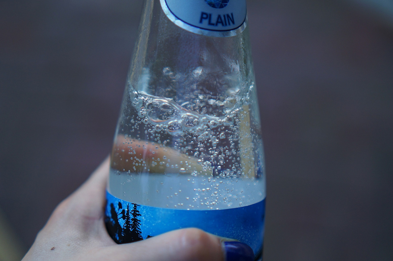 sparkling-water-546255_1920.jpg