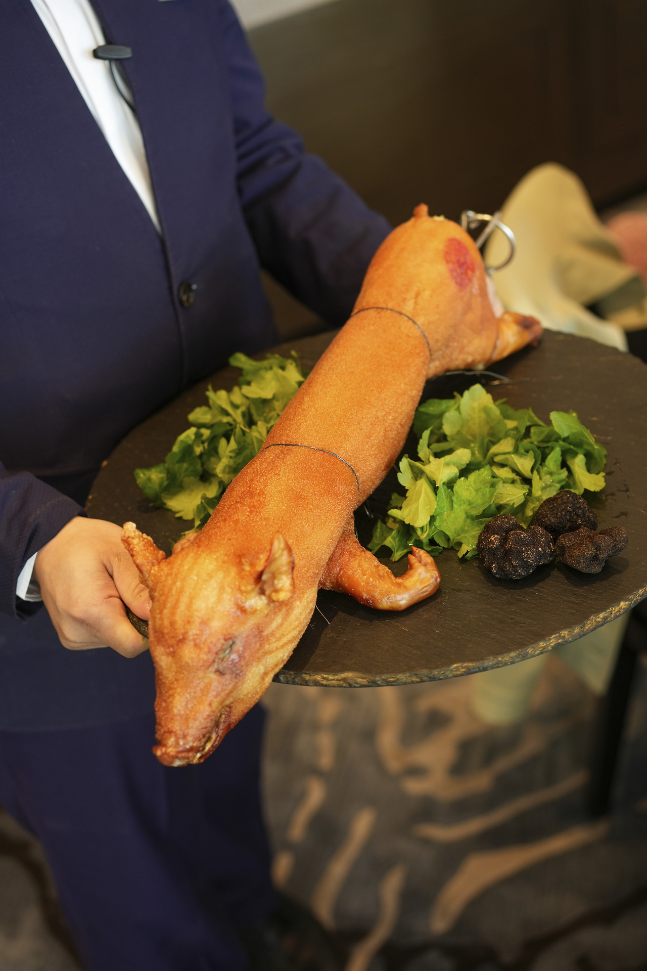 구운 새끼돼지.jpg