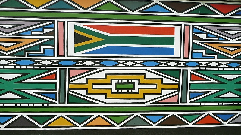 ndebele_wall_art_01.jpg