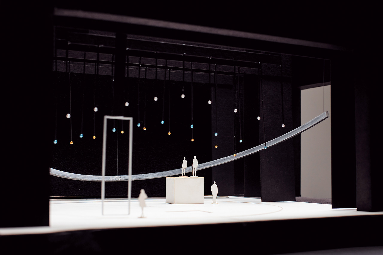 20170511_미르 6월 리진 무대디자이너_008_low.jpg