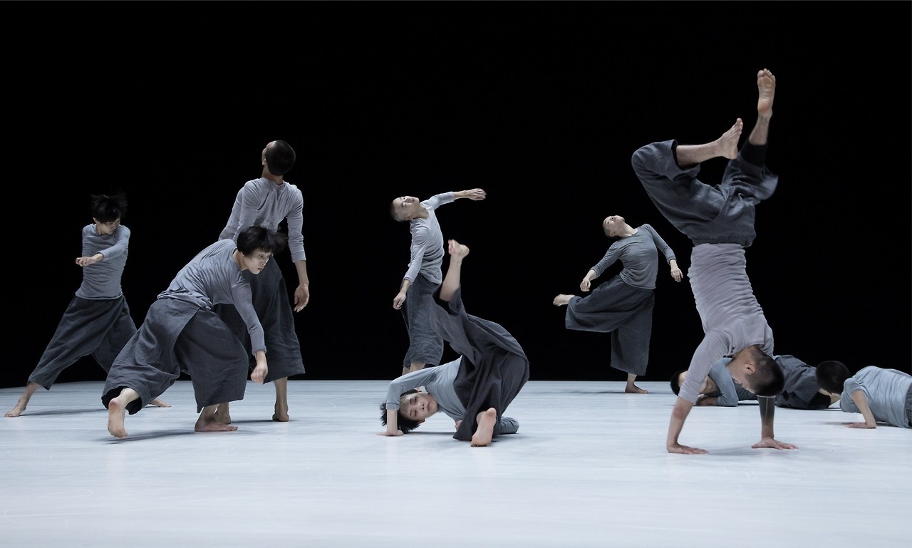 Tao-Dance-Theater-4-9-9-9-c-Fan-Xi.jpg