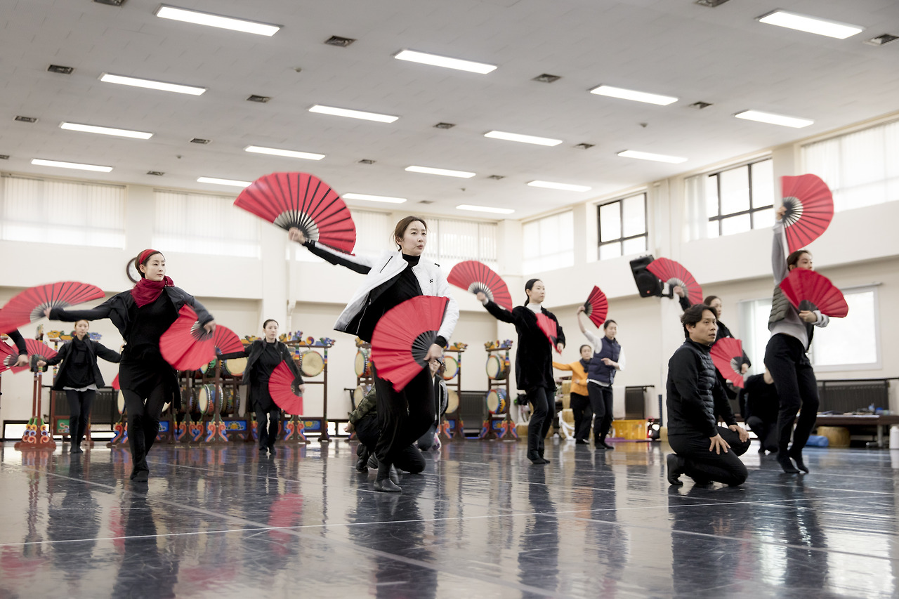 20170413_미르 5월_무대 뒷이야기_060.jpg