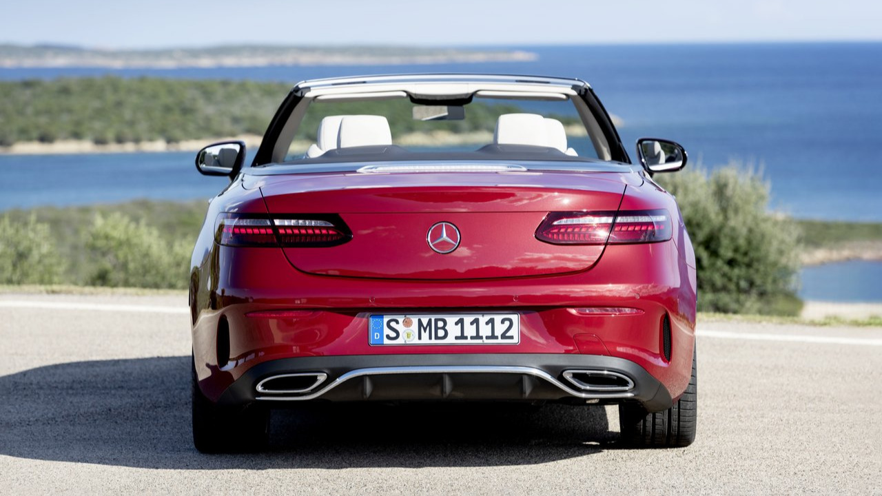 Mercedes-Benz-E-Class_Cabriolet-2021-1280-18.jpg