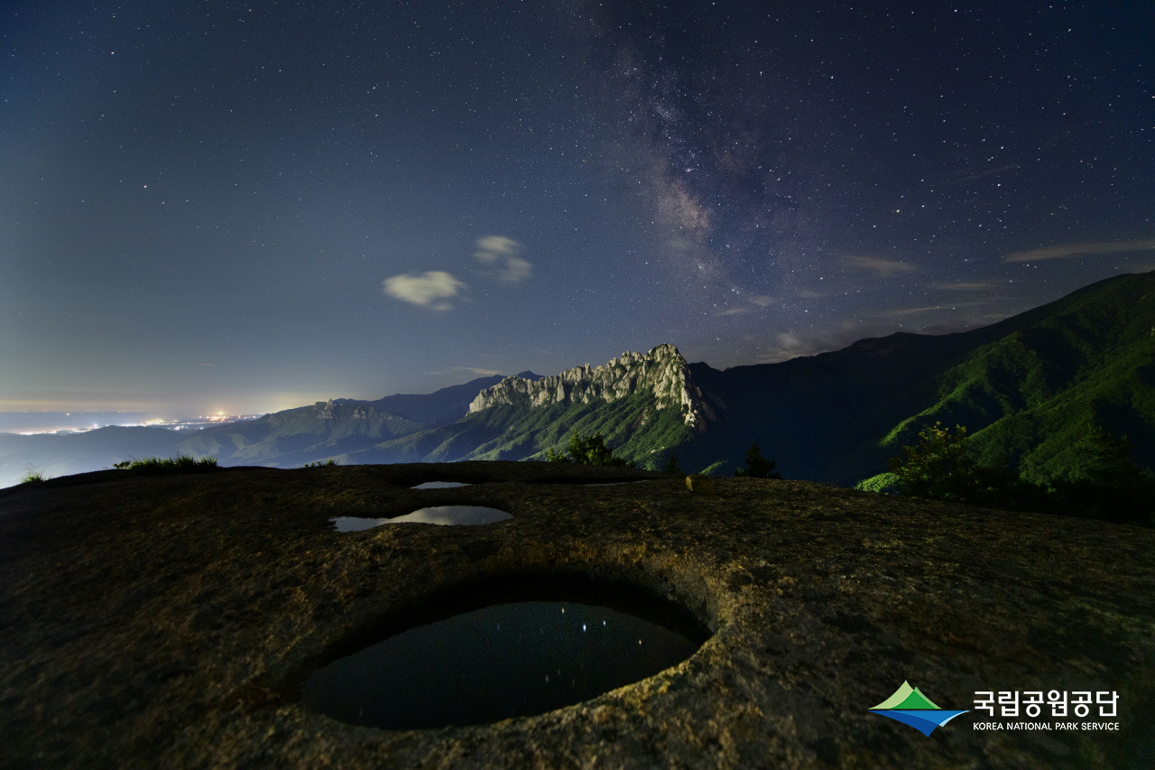 22002_최우수_설악산_설악 별 헤는 밤_이용옥.jpg