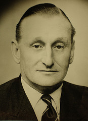 David George Brownlow-Cecil, 6th Marquess of Exeter (905-1981).jpg