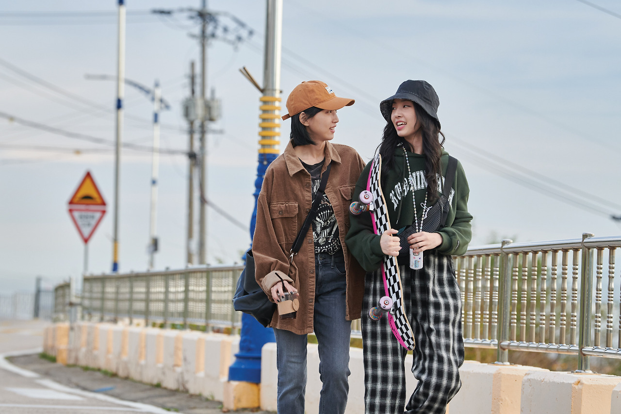 은빛살구 스틸 (4).jpg