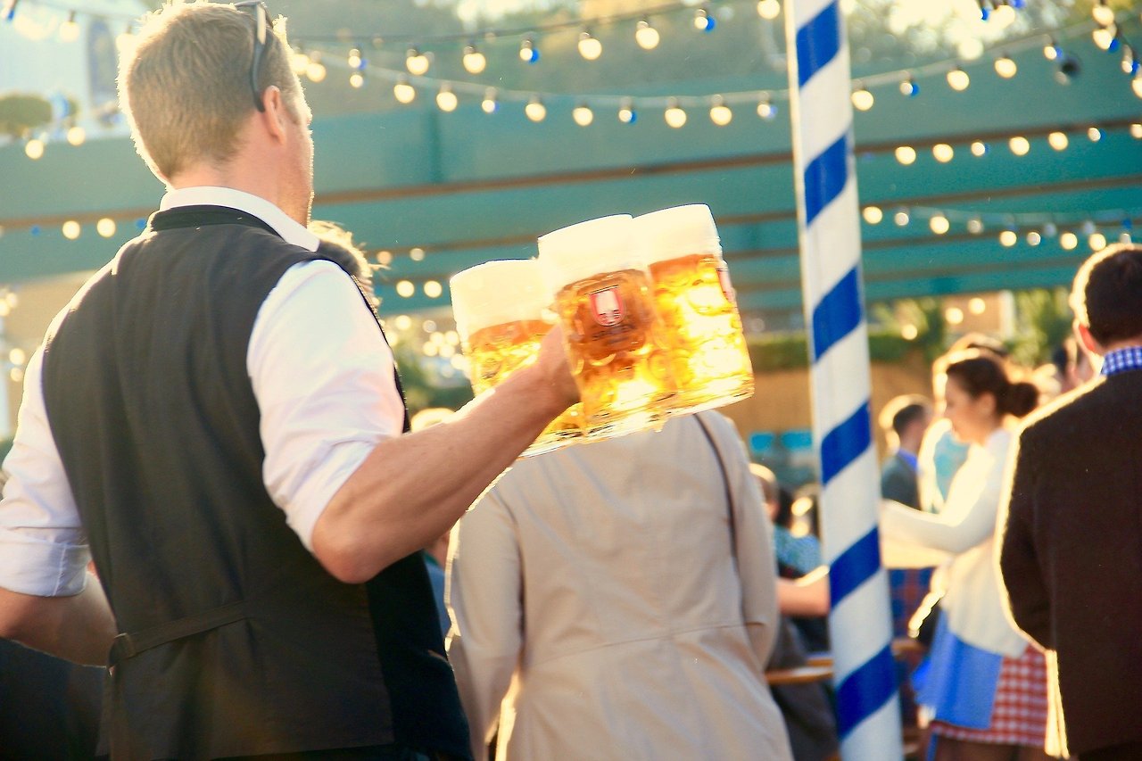oktoberfest-968232_1920.jpg