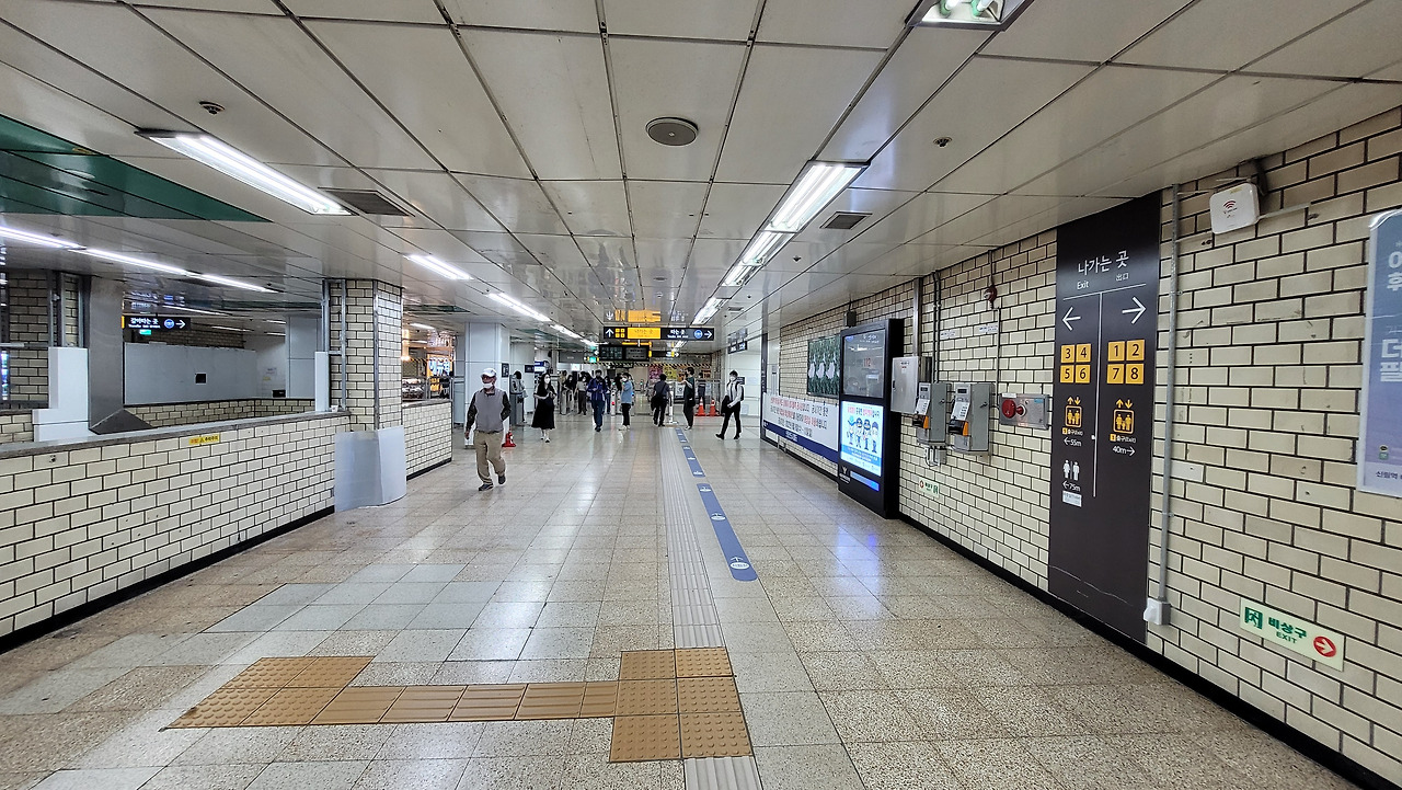 신림역 사진2.jpg