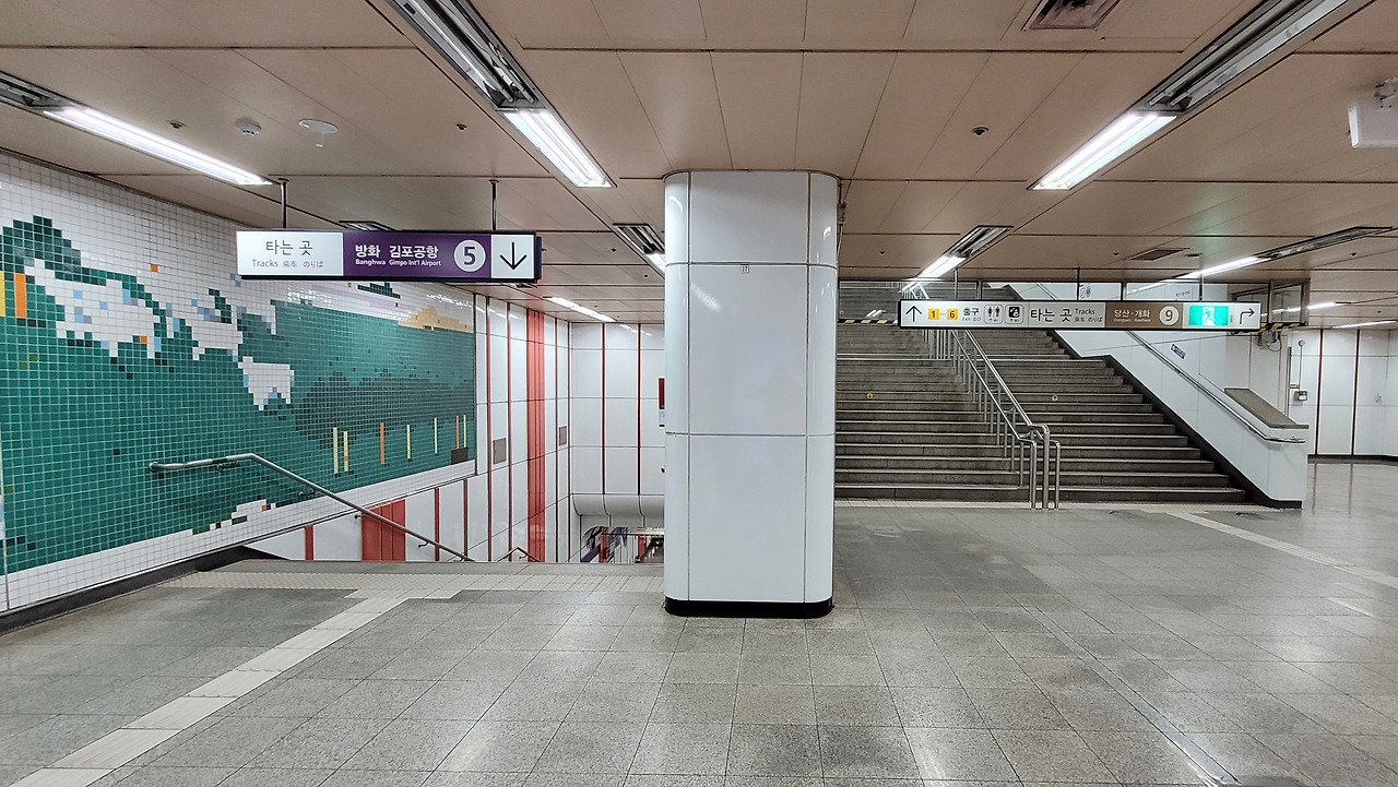 여의도역 사진3-1.jpg